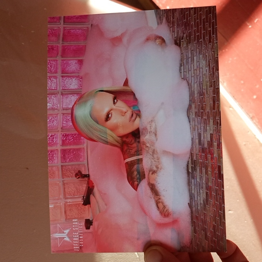 Jeffree Star Postcard